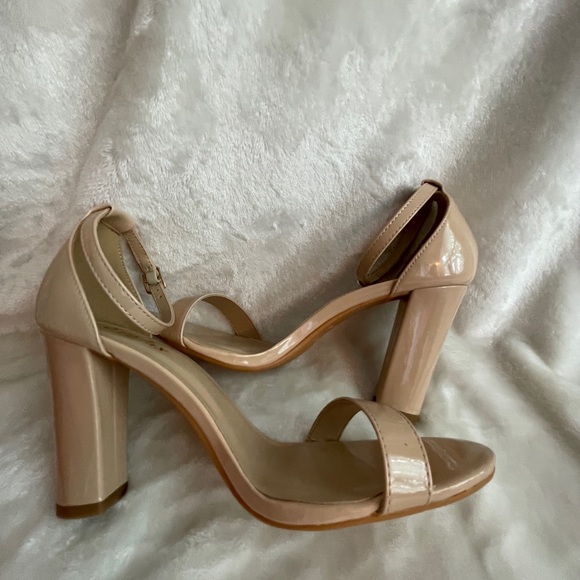 New Tan Chunk Heel Sandal Women’s Size 10 - Picture 4 of 11